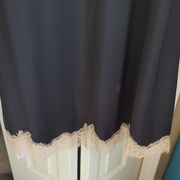 Abercrombie & Fitch Elegant Black Lace Trim Dress - Picture 4 of 8